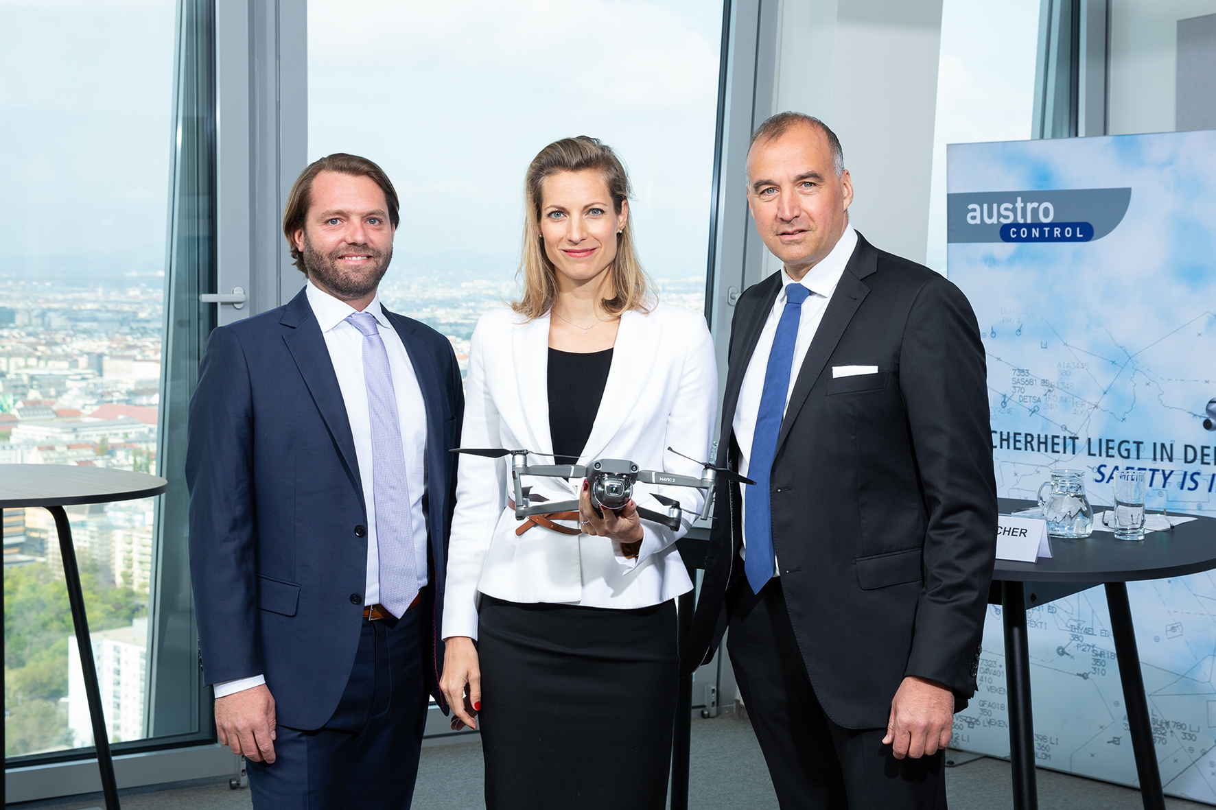 Frequentis strengthens cooperation with Austro Control to enable safe flying with drones