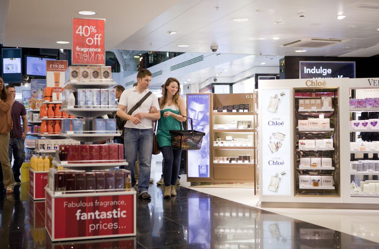 UK airports celebrate return of VAT free shopping