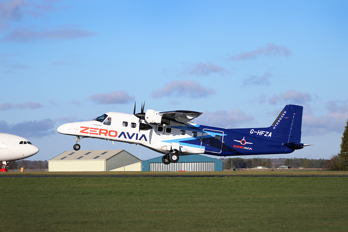 Aviation history made as ZeroAvia flies world’s largest hydrogen-electric powered aircraft