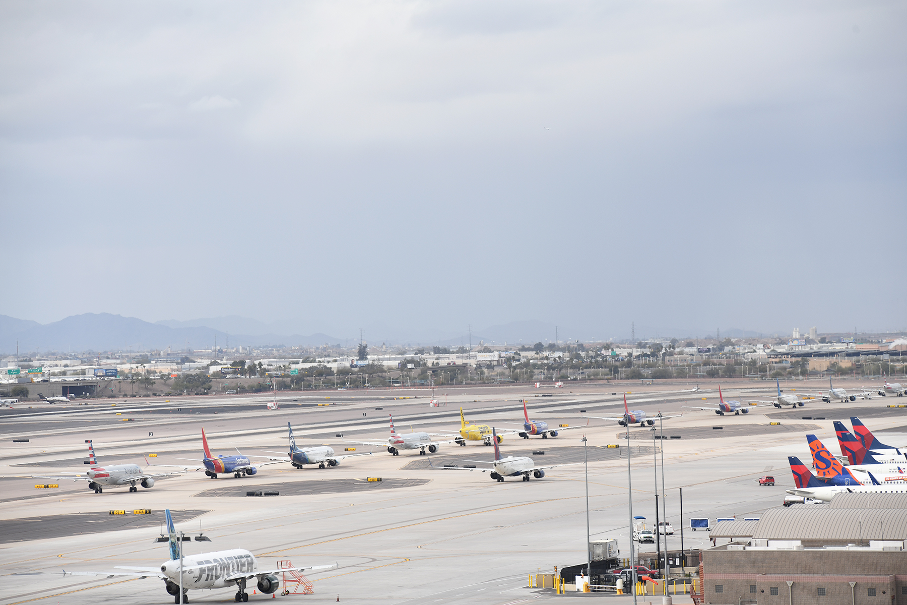 Recovery in full swing at Phoenix Sky Harbor as it marks busiest day on record